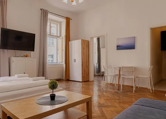 Stylish 2br, Perfect Location & Well Connected Vienne