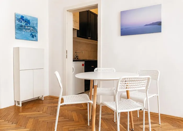 Stylish 2br, Perfect Location & Well Connected * فيينا