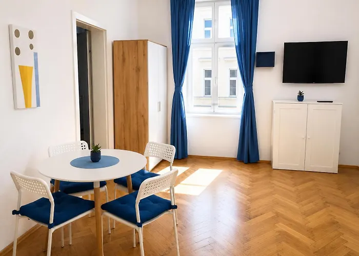 Stylish 2br, Perfect Location & Well Connected *