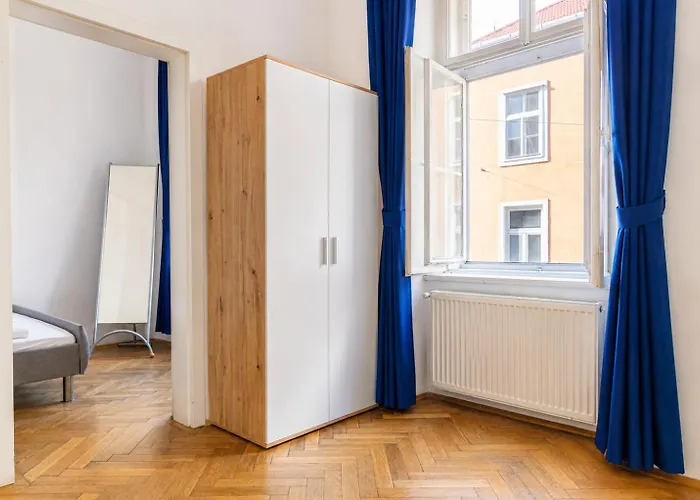 Stylish 2br, Perfect Location & Well Connected